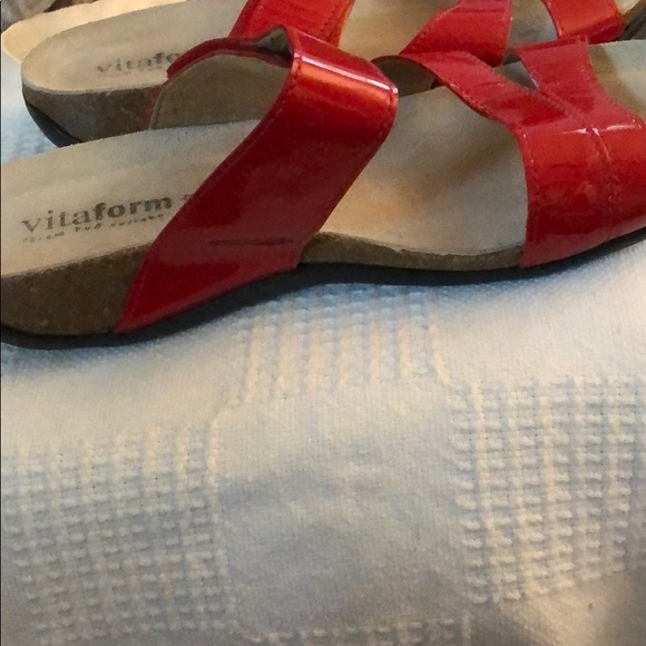 Red Patent Leather Vitaform Sandals Sz 7 - Picture 6 of 6